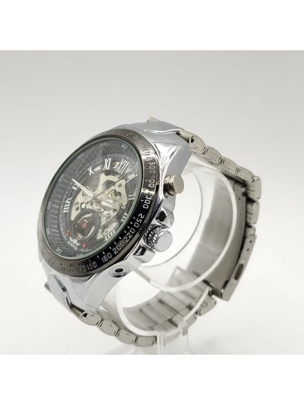 Winner pushers watch